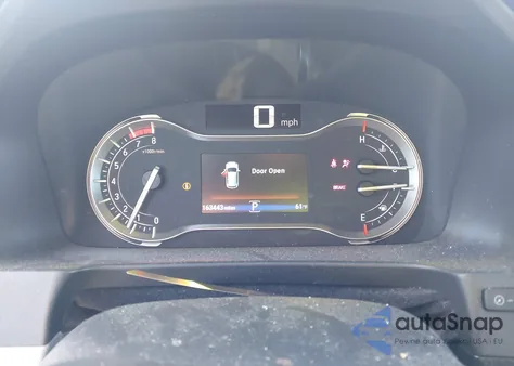 2017 Honda Pilot Touring z USA, uszkodzony, nr VIN 5FNYF6H96HB099542